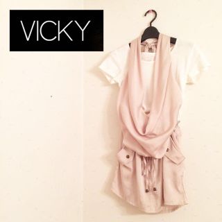 ビッキー(VICKY)のVICKY ホルターネックワンピース(ミニワンピース)