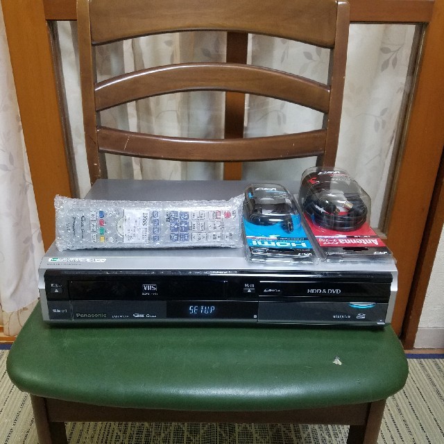 12年完動美品！パナソニックVHS/HDD/DVDレコーダDMR-XP21V