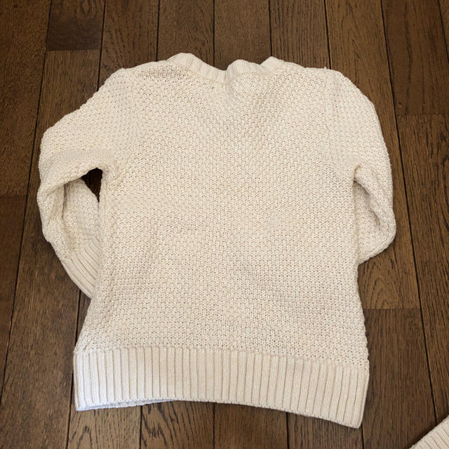 H&M(エイチアンドエム)のHMケーブルニット98～104 キッズ/ベビー/マタニティのキッズ服男の子用(90cm~)(ニット)の商品写真