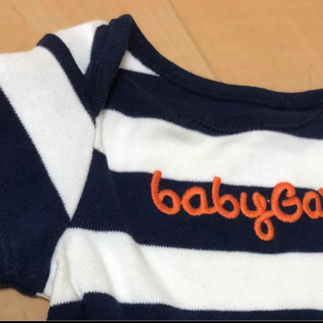 babyGAP(ベビーギャップ)のbaby gap 半袖 Tシャツ キッズ/ベビー/マタニティのキッズ服男の子用(90cm~)(Tシャツ/カットソー)の商品写真