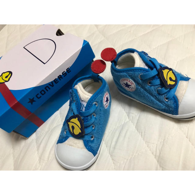 CONVERSE(コンバース)のコンバース ドラえもん キッズ/ベビー/マタニティのベビー靴/シューズ(~14cm)(スニーカー)の商品写真