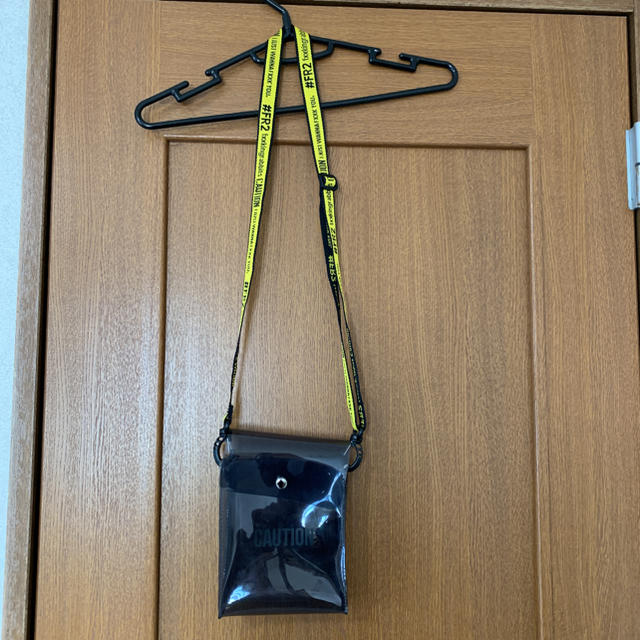 VANQUISH(ヴァンキッシュ)の【#FR2】クリアショルダーバッグ 黒 メンズのバッグ(ショルダーバッグ)の商品写真