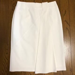 モガ(MOGA)のwb 白スカート 9号 美品(ひざ丈スカート)