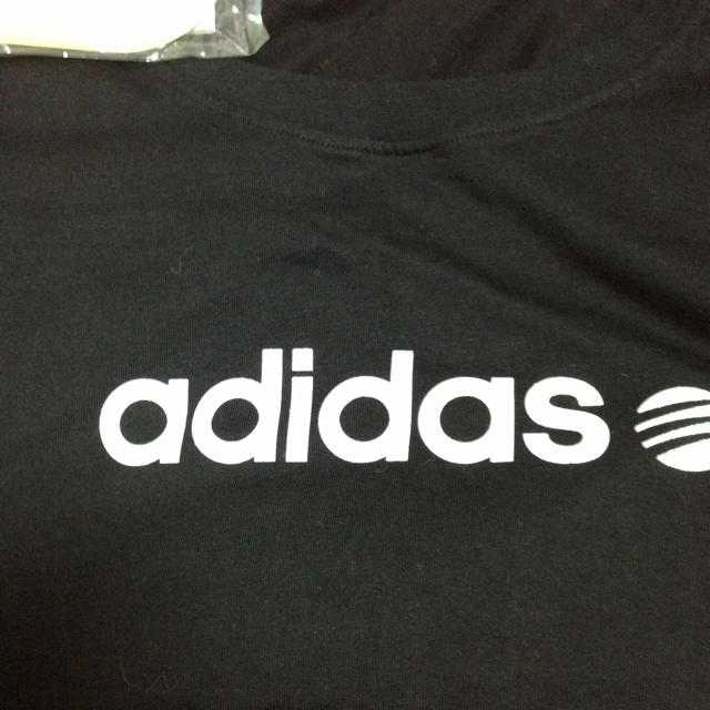 adidas(アディダス)の【お取り置き中】アディダスTシャツ レディースのトップス(Tシャツ(半袖/袖なし))の商品写真