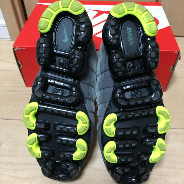 NIKE(ナイキ)の中古 28.0 air vapormax95 nike メンズの靴/シューズ(スニーカー)の商品写真