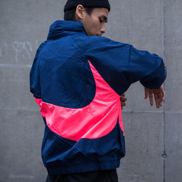 NIKE JKT アノラック ビッグスウォッシュ ピンク 黒 ネイビー