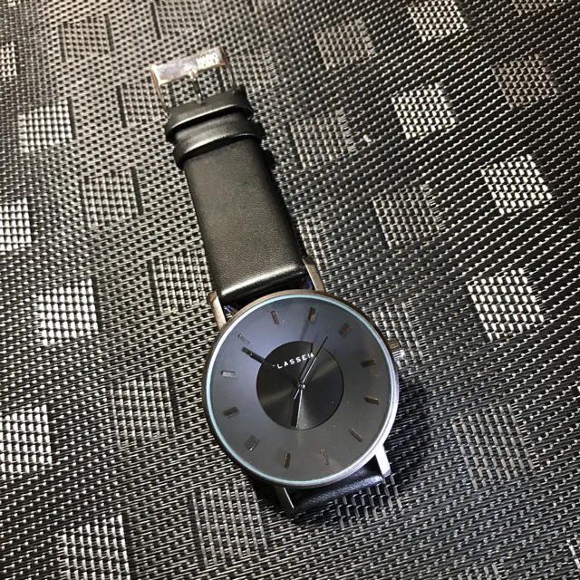 Daniel Wellington(ダニエルウェリントン)のklasse14 42㎜ ブラック メンズ レディース 即購入ok メンズの時計(腕時計(アナログ))の商品写真