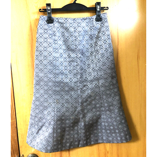 エルプラネット(ELLE PLANETE)のマーメイド型スカート(ひざ丈スカート)