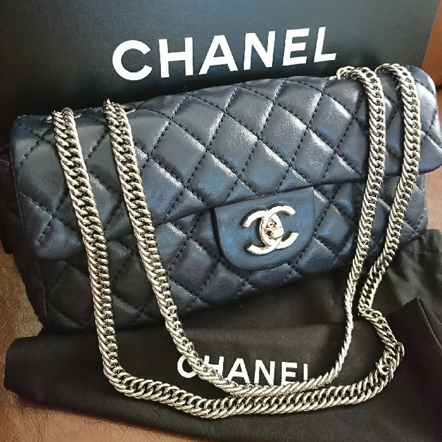 美品❣️CHANELパンダ????ポシェットバッグ????