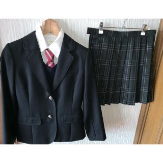 制服 (衣装一式)