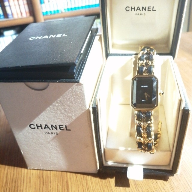 CHANEL(シャネル)の美品　シャネル　プルミール腕時計 レディースのファッション小物(腕時計)の商品写真
