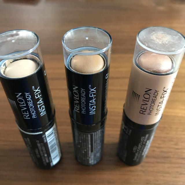 REVLON(レブロン)のレブロン スティックファンデーション 3色 コスメ/美容のベースメイク/化粧品(ファンデーション)の商品写真