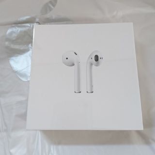 アップル(Apple)のAirPods【新品未開封】(ヘッドフォン/イヤフォン)