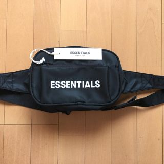 フィアオブゴッド(FEAR OF GOD)のEssentials crossbody bag(ボディーバッグ)