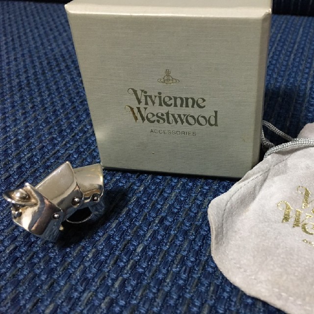 XS購入先Vivienne Westwood アーマーリングxs