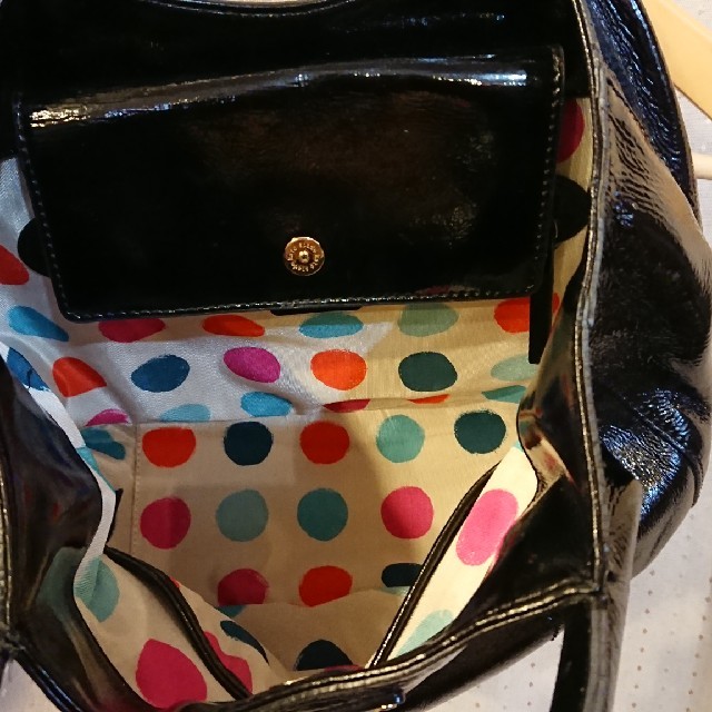 kate spade new york(ケイトスペードニューヨーク)の☆ケイト・スペード  エナメルバッグ☆ レディースのバッグ(ハンドバッグ)の商品写真