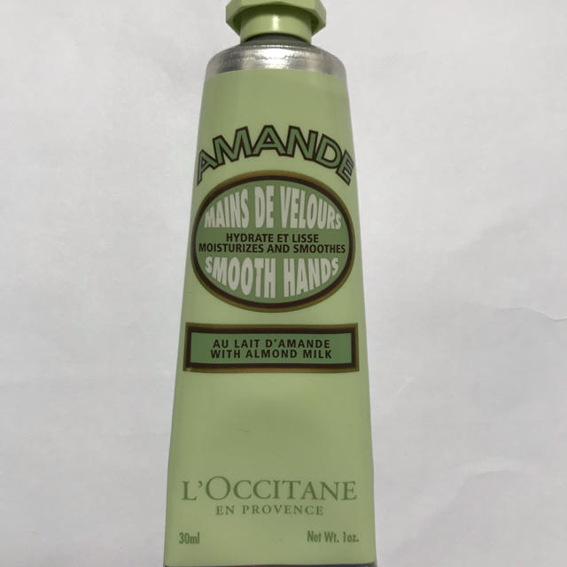 L'OCCITANE(ロクシタン)のハンドクリーム ロクシタン ASムース ハンドクリームアーモンドミルク 30ml コスメ/美容のボディケア(ハンドクリーム)の商品写真