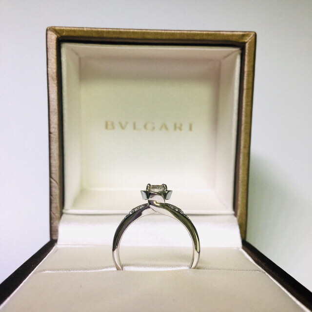 BVLGARI(ブルガリ)の【値引き】ブルガリ インコントロダモーレ リング Pt950 0.4ct  レディースのアクセサリー(リング(指輪))の商品写真