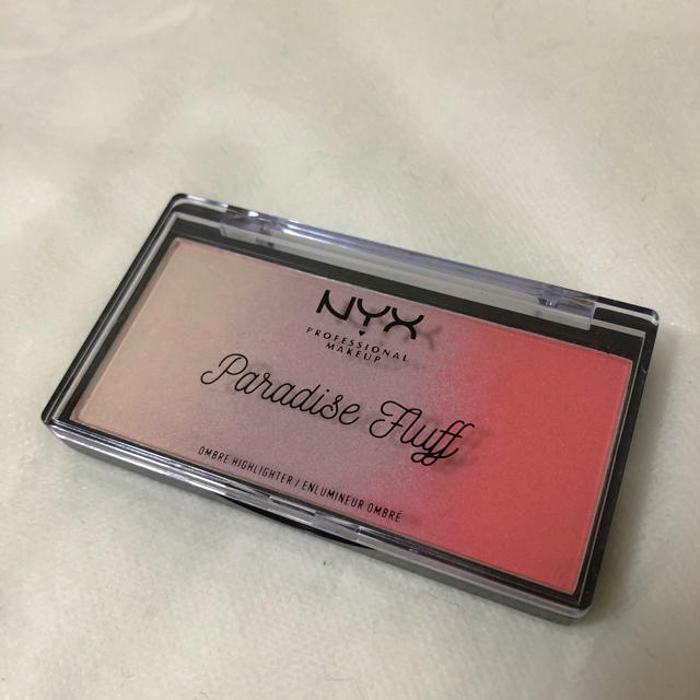 NYX(エヌワイエックス)のNYX チーク ハイライト 美品 コスメ/美容のベースメイク/化粧品(チーク)の商品写真