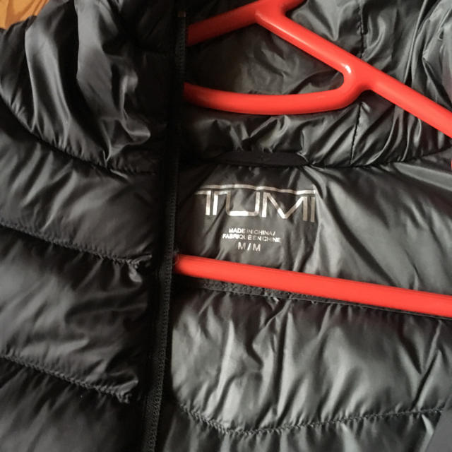 TUMI - TUMI パッカブルダウンジャケット フード付き ブラックの通販 ...