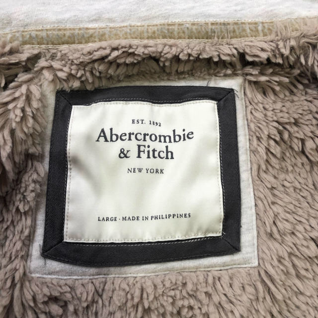 Abercrombie&Fitch(アバクロンビーアンドフィッチ)の★3月まで値下げ！アバクロ アウター( ¨̮ )★ レディースのジャケット/アウター(その他)の商品写真