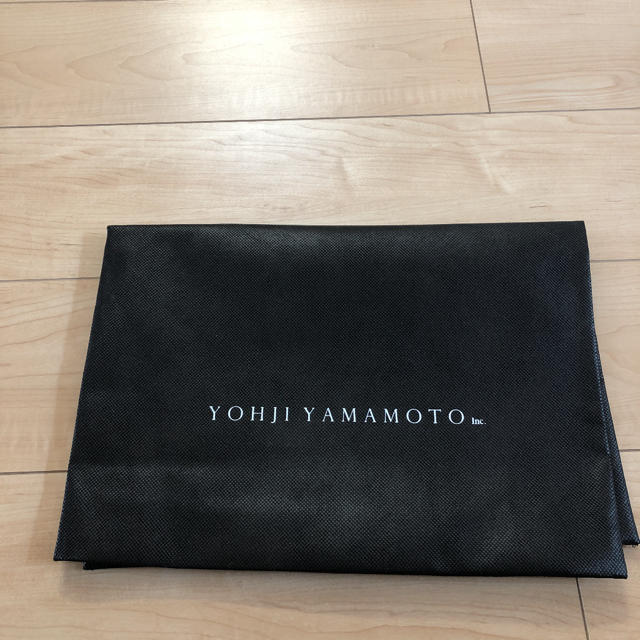 Yohji Yamamoto(ヨウジヤマモト)のヨウジヤマモト ショップクラッチバッグ レディースのバッグ(クラッチバッグ)の商品写真