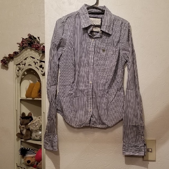 Abercrombie&Fitch(アバクロンビーアンドフィッチ)のアバクロ*ストライプシャツ レディースのトップス(シャツ/ブラウス(長袖/七分))の商品写真