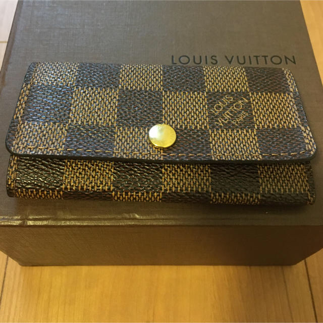 LOUIS VUITTON(ルイヴィトン)のパリ様専用　LOUIS VUITTON ルイヴィトン ダミエ キーケース 4連 レディースのファッション小物(キーケース)の商品写真