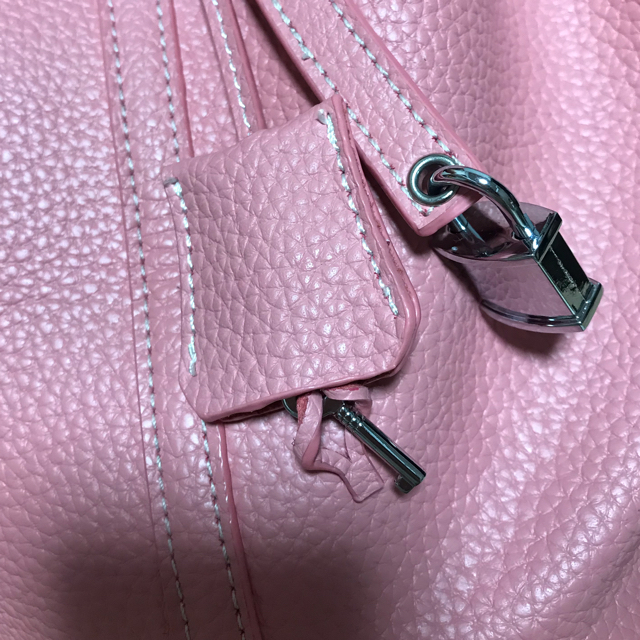 キューブバッグ ピンク ピコタン  レディースのバッグ(ハンドバッグ)の商品写真