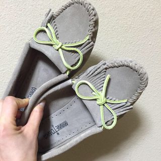 ミネトンカ(Minnetonka)のオシャレカラー✨ミネトンカ(ローファー/革靴)