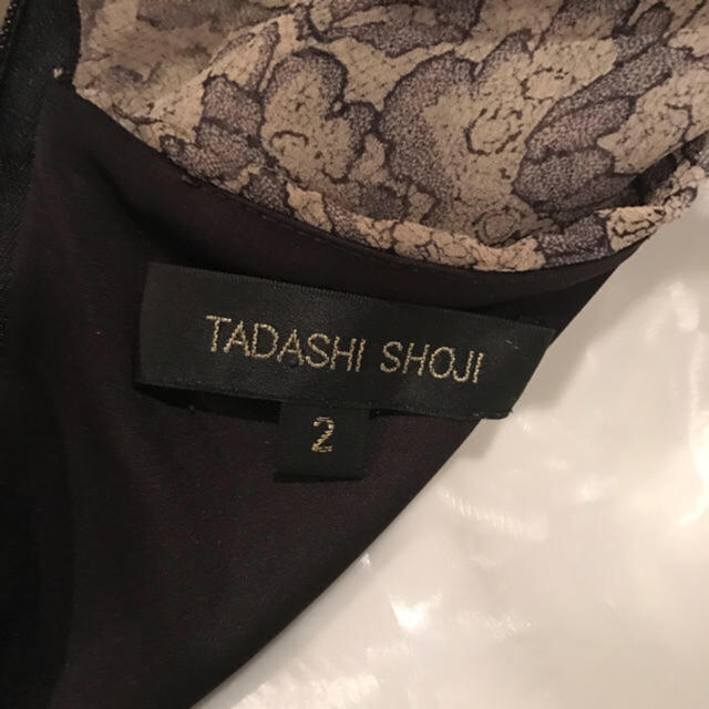 TADASHI SHOJI(タダシショウジ)のTADASHI SHOJIワンピース レディースのフォーマル/ドレス(ミディアムドレス)の商品写真