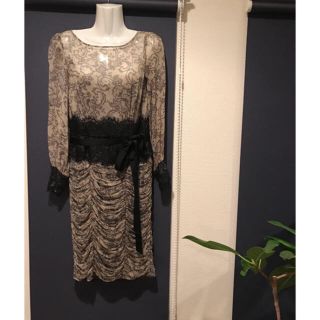 タダシショウジ(TADASHI SHOJI)のTADASHI SHOJIワンピース(ミディアムドレス)