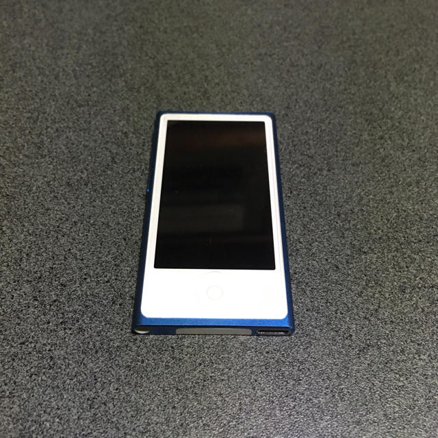 Apple(アップル)のiPod nano 第7世代 ブルー スマホ/家電/カメラのオーディオ機器(ポータブルプレーヤー)の商品写真