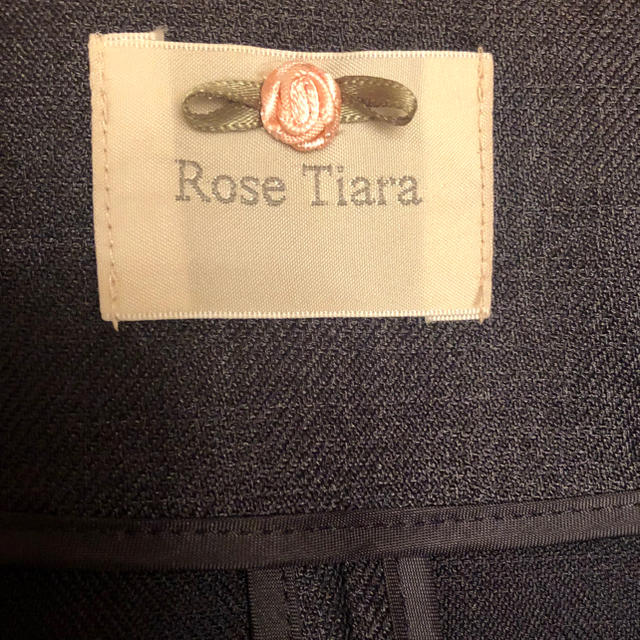 Rose Tiara(ローズティアラ)のRose Tiara    おリボン付きバルーン袖  濃紺色 春用ジャケット レディースのジャケット/アウター(ノーカラージャケット)の商品写真