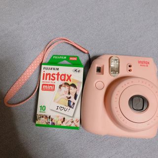 フジフイルム(富士フイルム)のチェキ (フィルムカメラ)