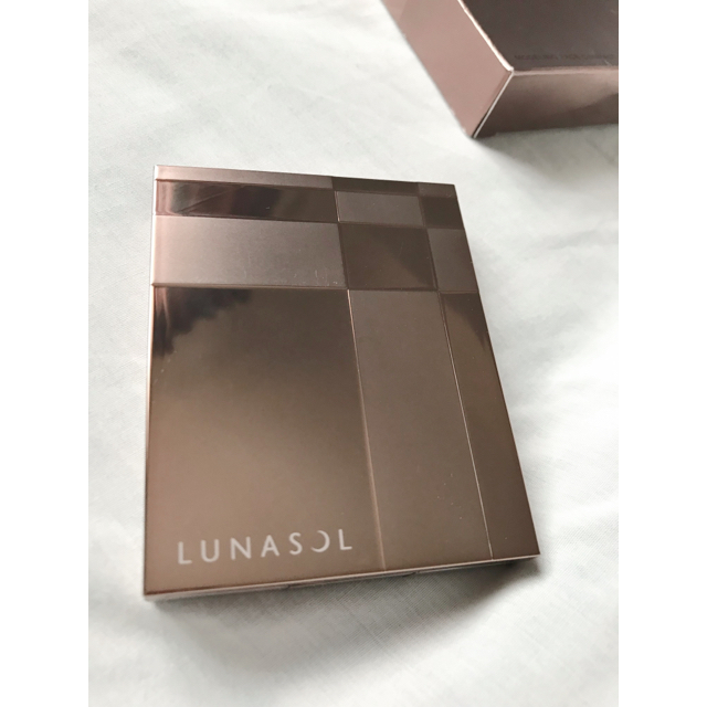 LUNASOL(ルナソル)のルナソル モデリングフェースコンパクト コスメ/美容のベースメイク/化粧品(フェイスカラー)の商品写真