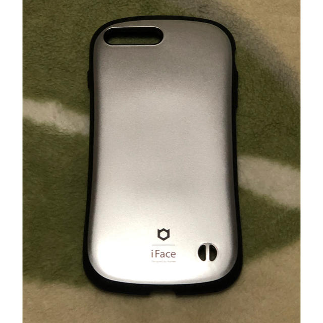 iface iPhone8 plus iPhone7 plus用 シルバー スマホ/家電/カメラのスマホアクセサリー(iPhoneケース)の商品写真