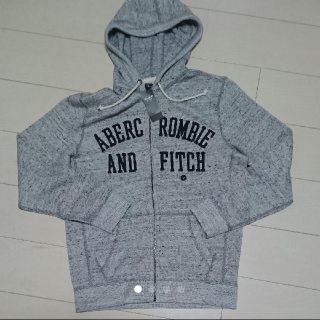 アバクロンビーアンドフィッチ(Abercrombie&Fitch)の新品 アバクロンビー&フィッチ パーカー (パーカー)