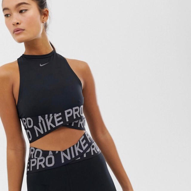 NIKE(ナイキ)のNike スポーツウェア レディースのトップス(タンクトップ)の商品写真