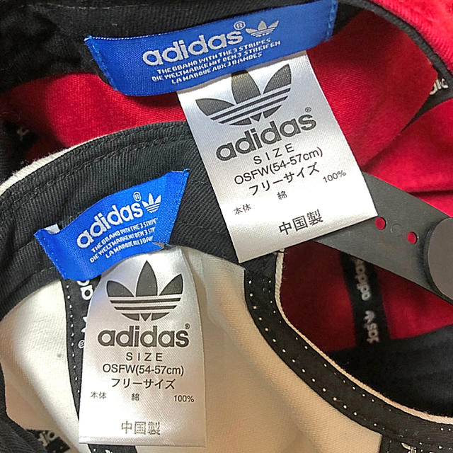 adidas(アディダス)の激安！adidas 赤 白キャップ2点セット メンズの帽子(キャップ)の商品写真
