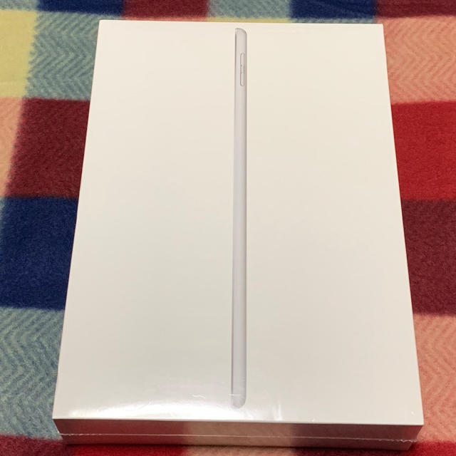 2018 (第6世代)iPad9.7インチWi-Fiモデル32GB シルバーPC/タブレット