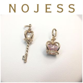 ノジェス(NOJESS)のノジェス K10YG ネックレストップ 2点セット 王冠 鍵 NOJESS(チャーム)