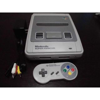スーパーファミコン(スーパーファミコン)のスーパーファミコン本体及び付属品一式 完動品 送料無料(家庭用ゲーム機本体)