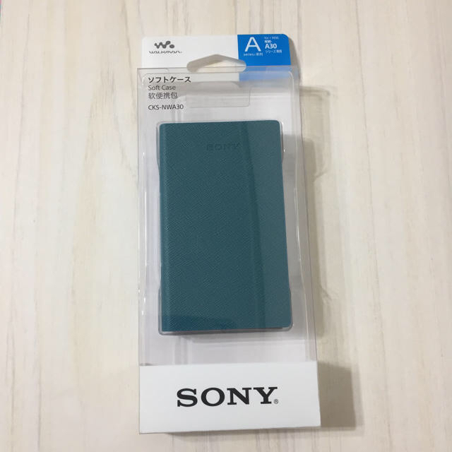 SONY(ソニー)の【新品未使用】SONY ウォークマン 純正 ソフトケース ブルー スマホ/家電/カメラのオーディオ機器(その他)の商品写真