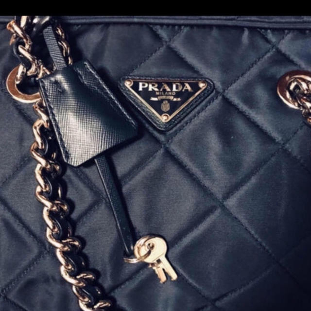 PRADA(プラダ)のいちごジャム様専用　PRADAバッグ レディースのバッグ(ショルダーバッグ)の商品写真