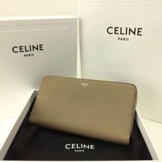 セリーヌ(celine)の【新品】[CELINE] 旧ロゴ ラウンドジップ長財布 Dune x Red(財布)