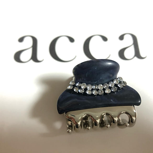 acca(アッカ)のacca 25周年 クリップ クリスタルメッシュ ブルーシェイド S 小 レディースのヘアアクセサリー(バレッタ/ヘアクリップ)の商品写真