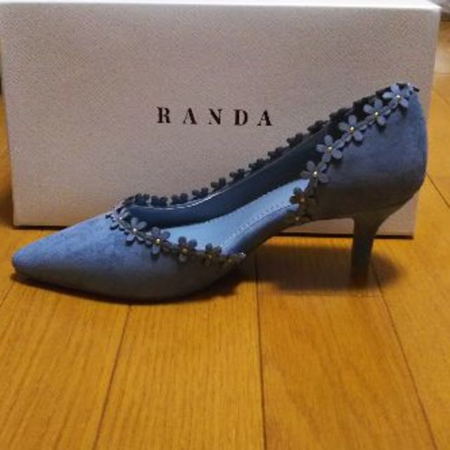 RANDA(ランダ)の新品☆春色サイドオープンフラワーパンプス22㎝ レディースの靴/シューズ(ハイヒール/パンプス)の商品写真