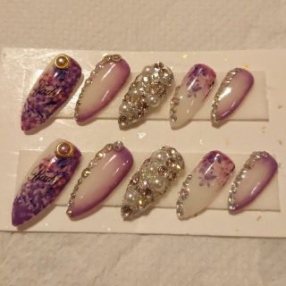 ⋆*❁*パープル花柄×パープルグラデーション ネイルチップ(つけ爪/ネイルチップ)