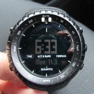 スント(SUUNTO)の[paguko_kさん専用]スント コア オールブラック(腕時計(デジタル))